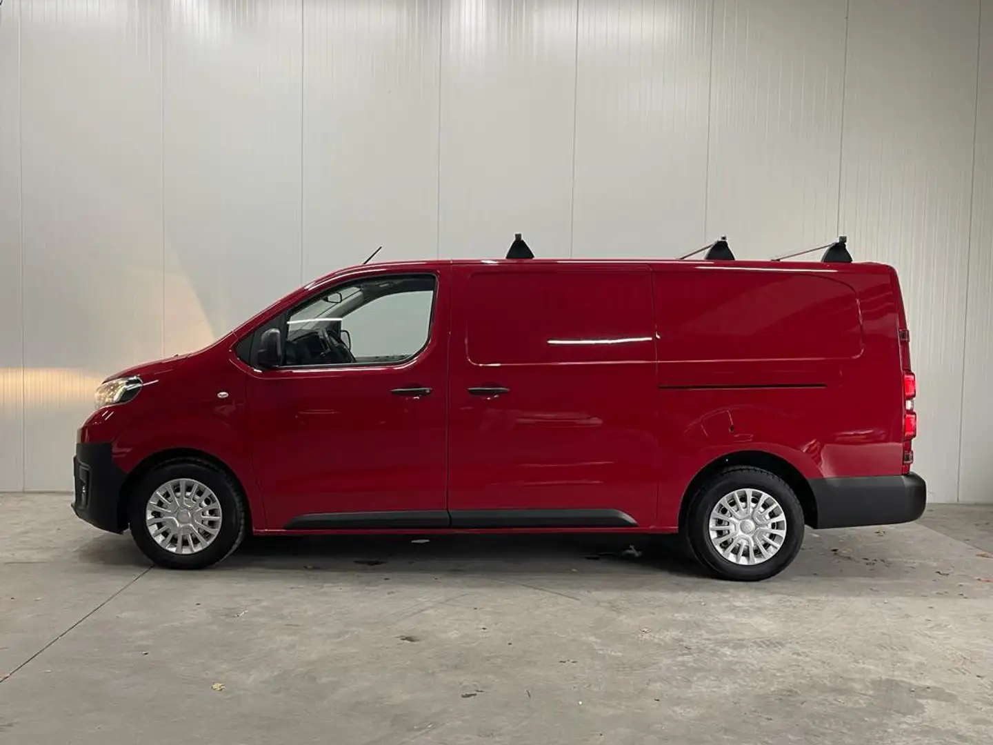 Toyota Proace Long Worker 2.0 D-4D Professional Long | MARGE Voe Red - 2