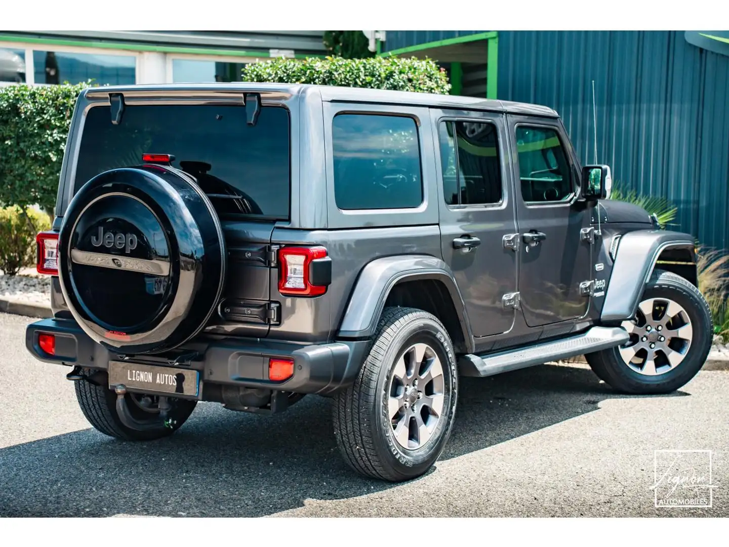 Jeep Wrangler Wrangler Unlimited Overland 2.2 Diesel 200ch 5 pla Gris - 2