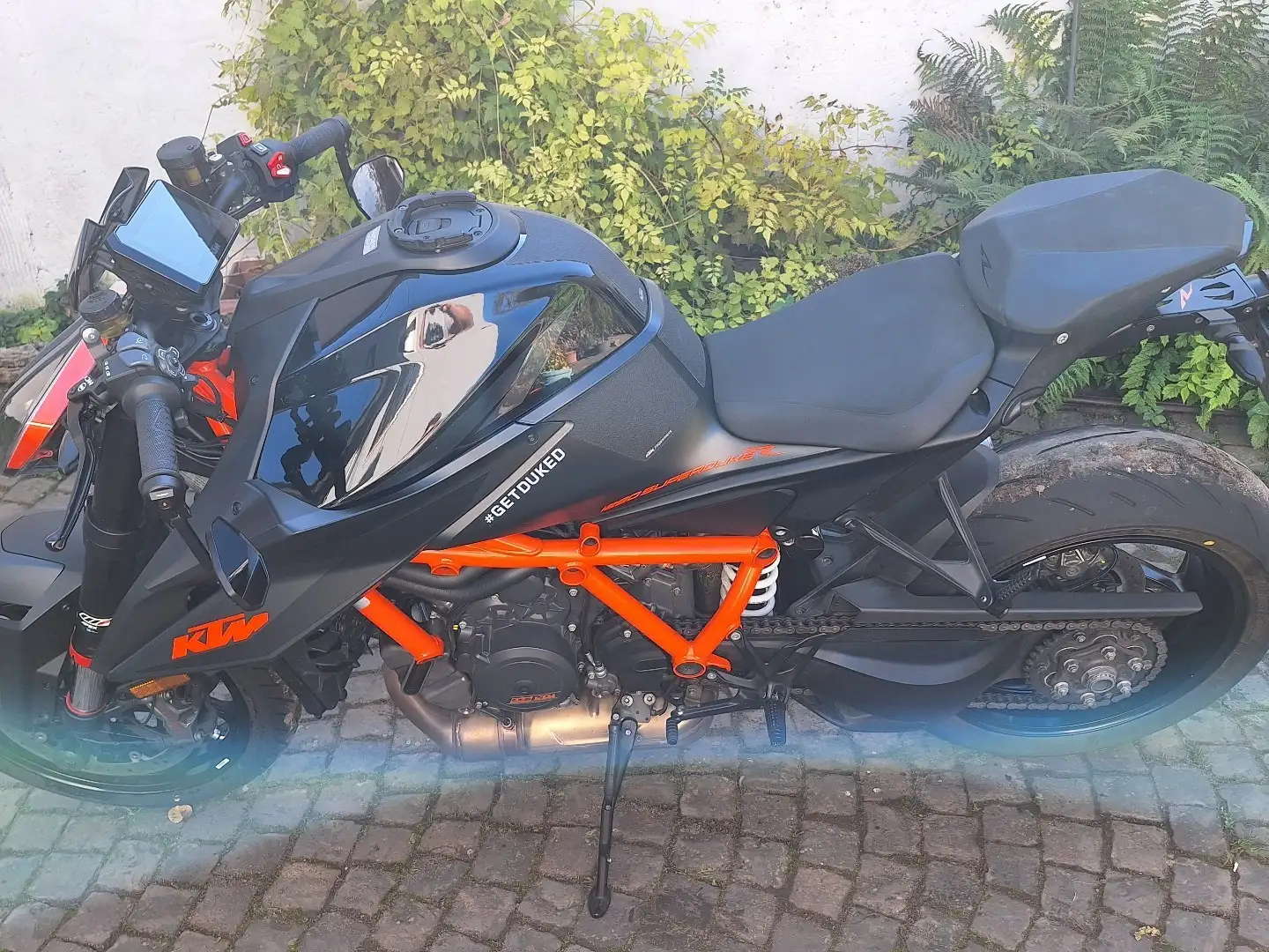 KTM 1290 Super Duke R Negro - 1