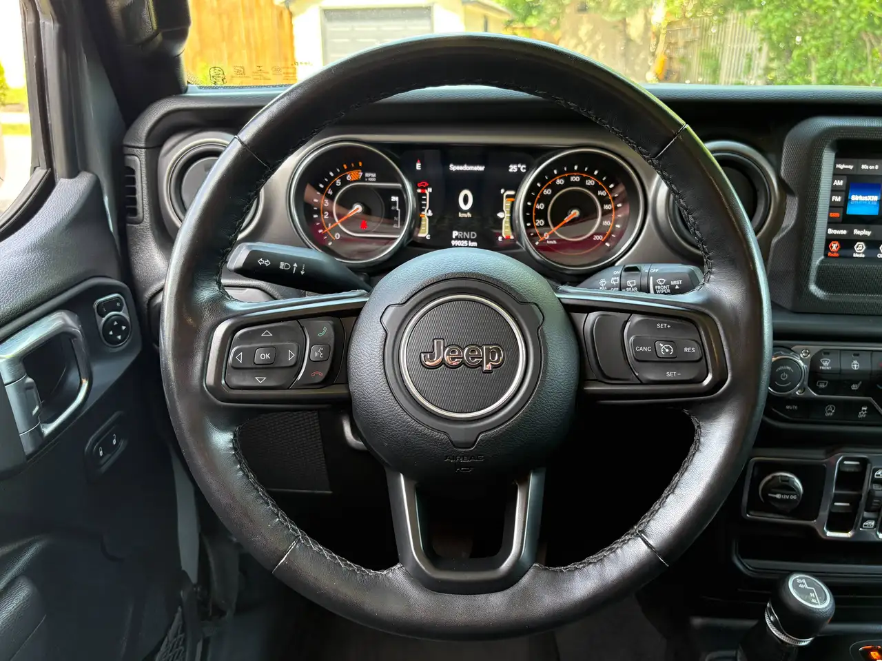 Jeep Wrangler снимка Jeep Wrangler