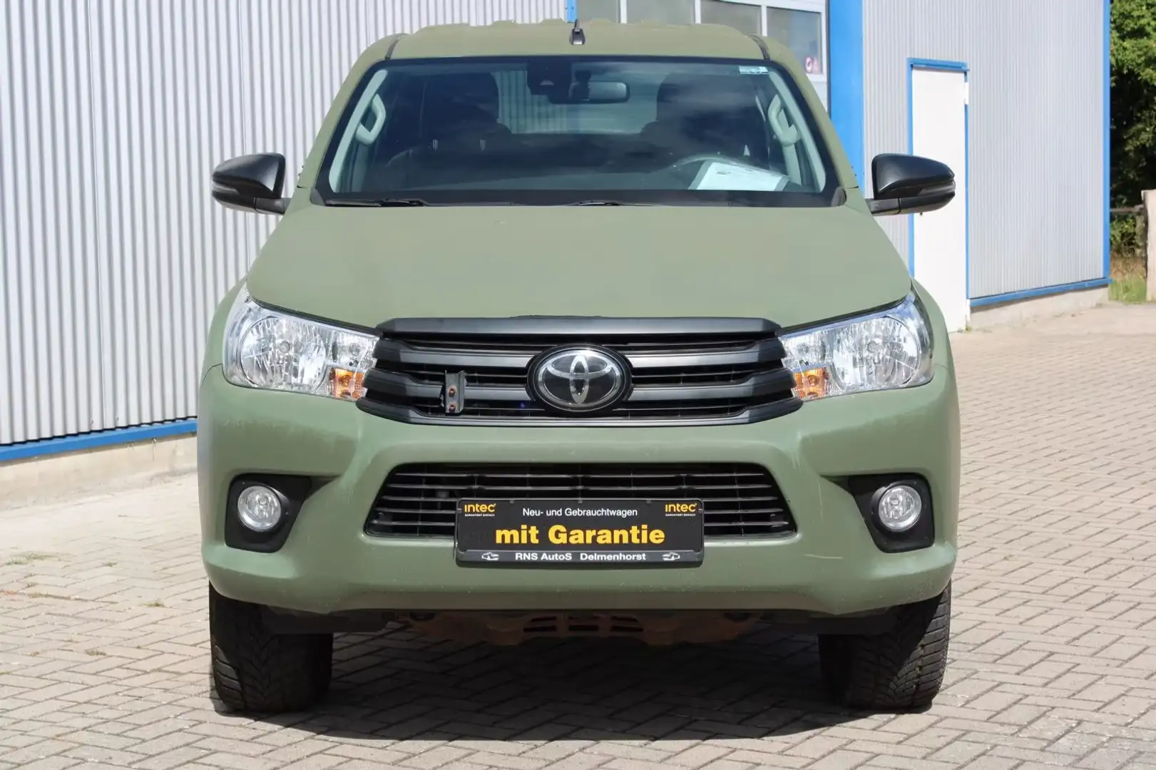 Toyota Hilux 2.4D-4D Double Cab DUTY,4x4/Hardtop// Grün - 2