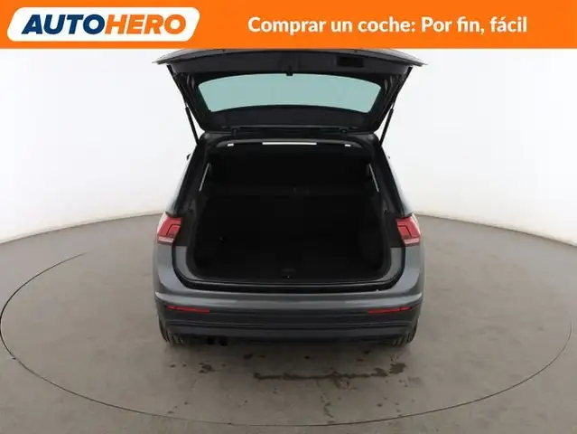 Volkswagen Tiguan view 17