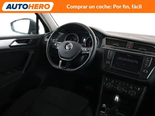Volkswagen Tiguan view 14