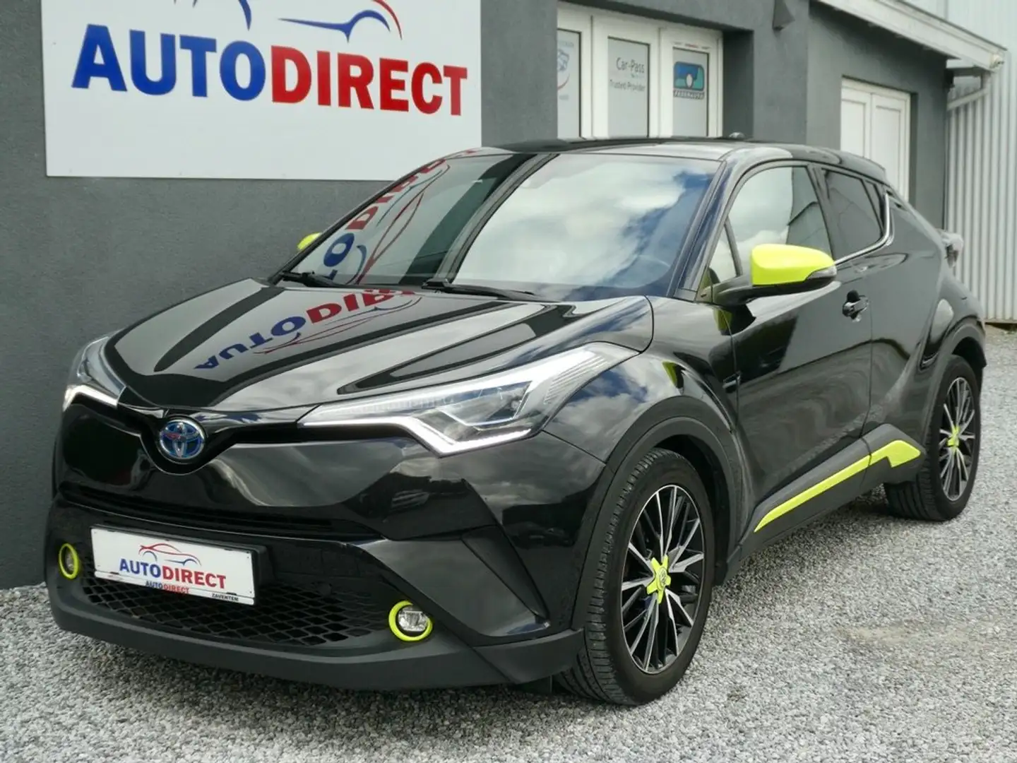 Toyota C-HR Hybrid 1.8i VVT-i C-Hic Cuir, Navi, Camera, Led Noir - 1