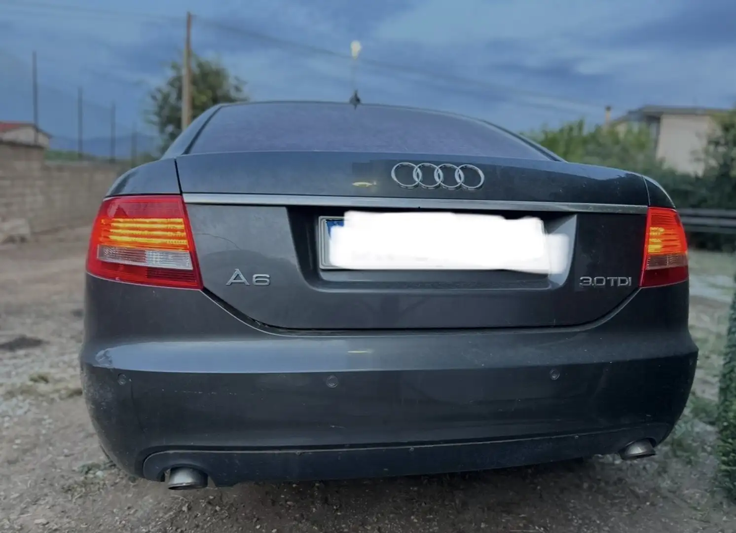 Audi A6 3.0 V6 tdi Ambiente quattro tiptronic fap Grigio - 2