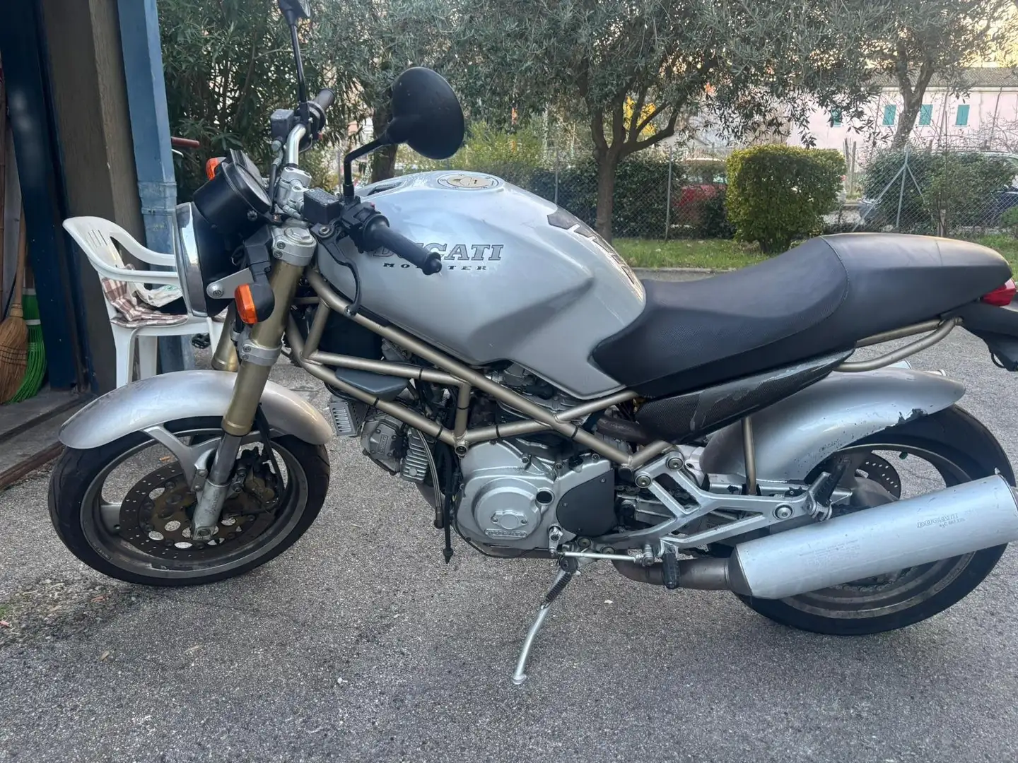 Ducati Monster 750 Argento - 1