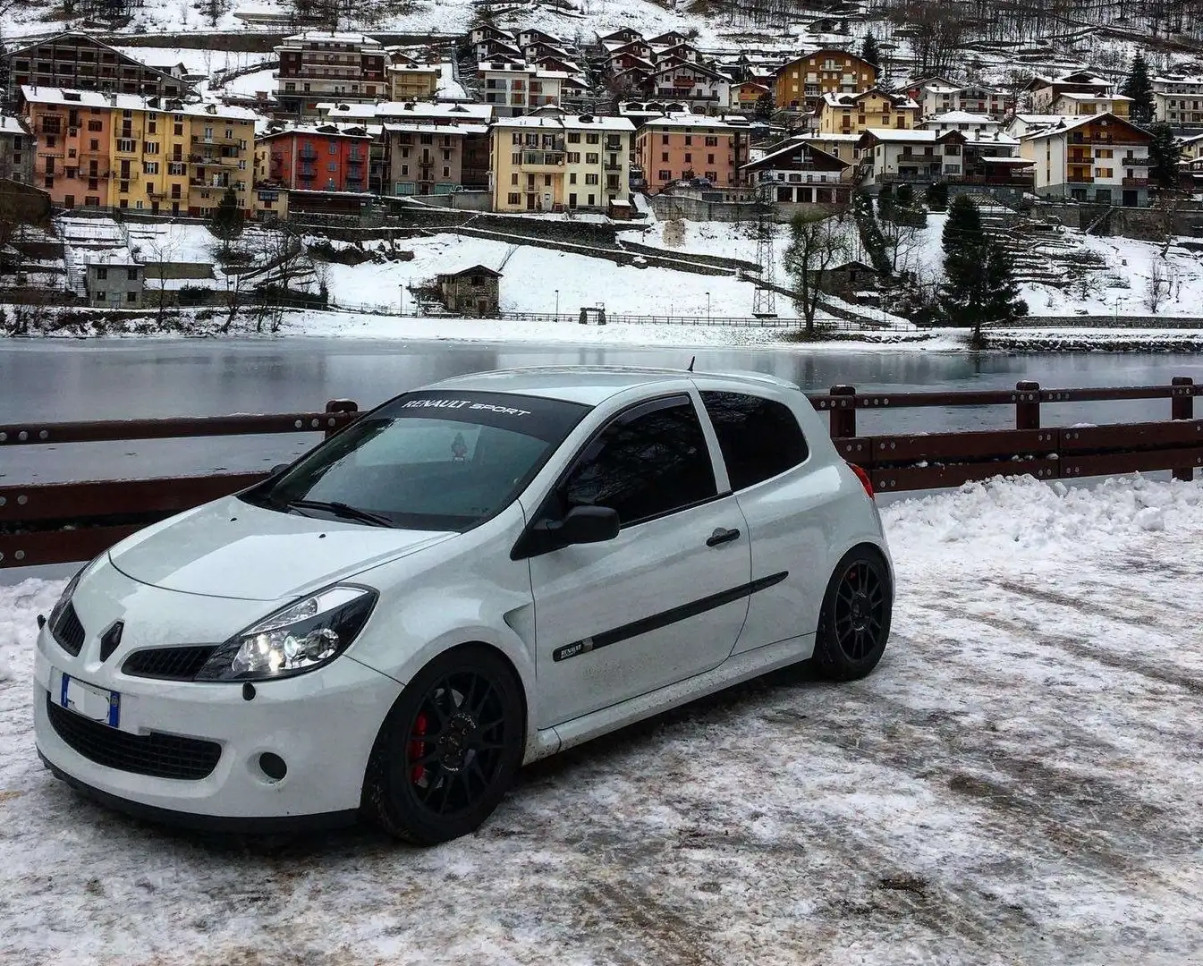 Renault Clio 3p 2.0 16v RS 200cv - 2