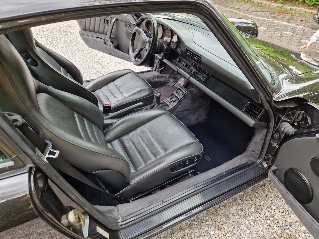 Porsche 964 Carrera 4 | Cruise control | Sliding roof | Air conditioning, foto 9