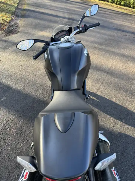 Ducati Monster 696 - foto 6