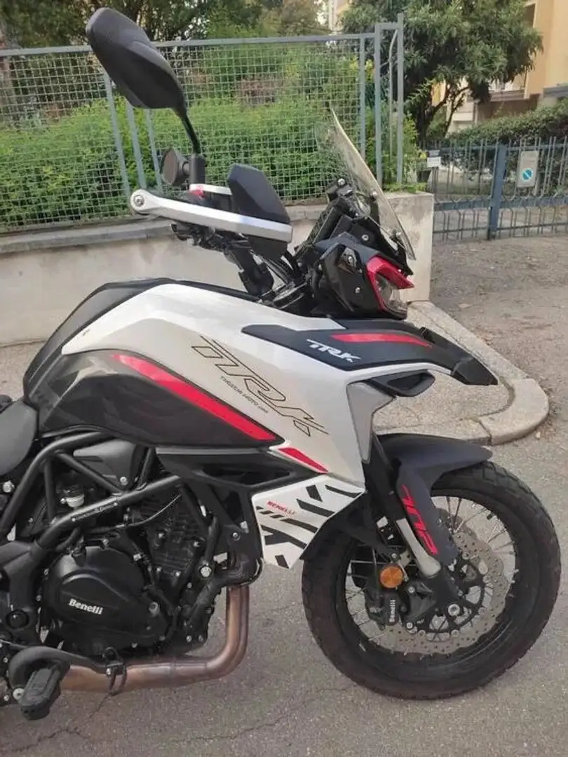 Benelli TRK 702 X Bianco - 2