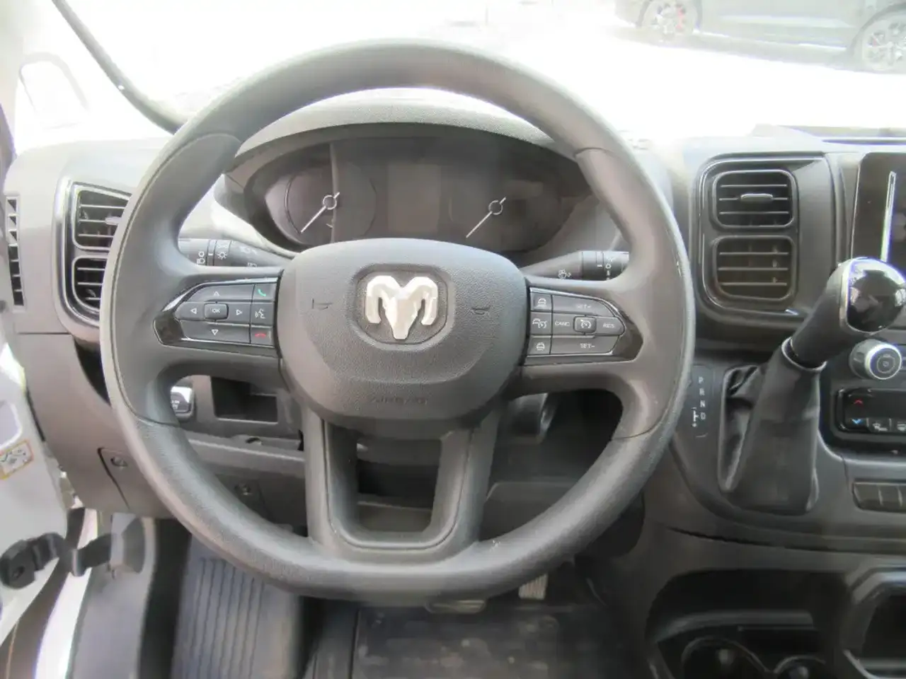 RAM ProMaster 3500 снимка RAM ProMaster 3500