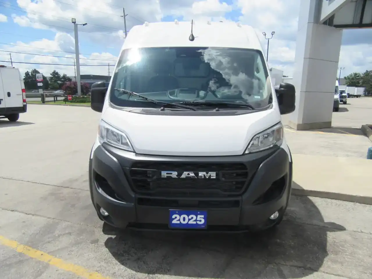 RAM ProMaster 3500 снимка RAM ProMaster 3500