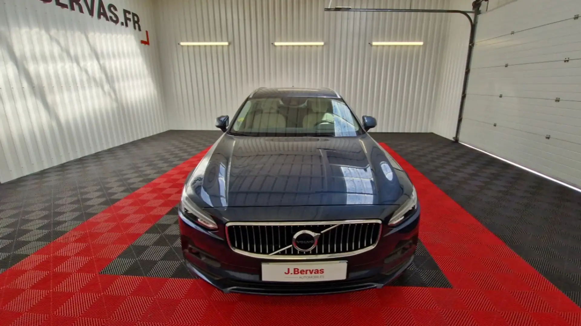 Volvo V90 B4 197 Geartronic 8 Momentum Bleu - 2