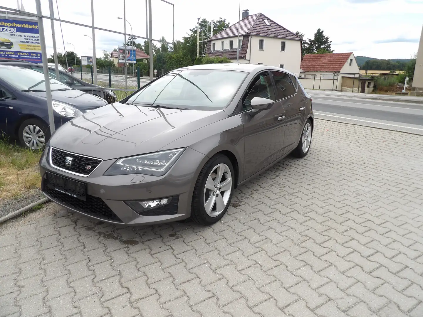 SEAT Leon FR, Klimaautomatik, PDC, HU-AU NEU Grau - 1