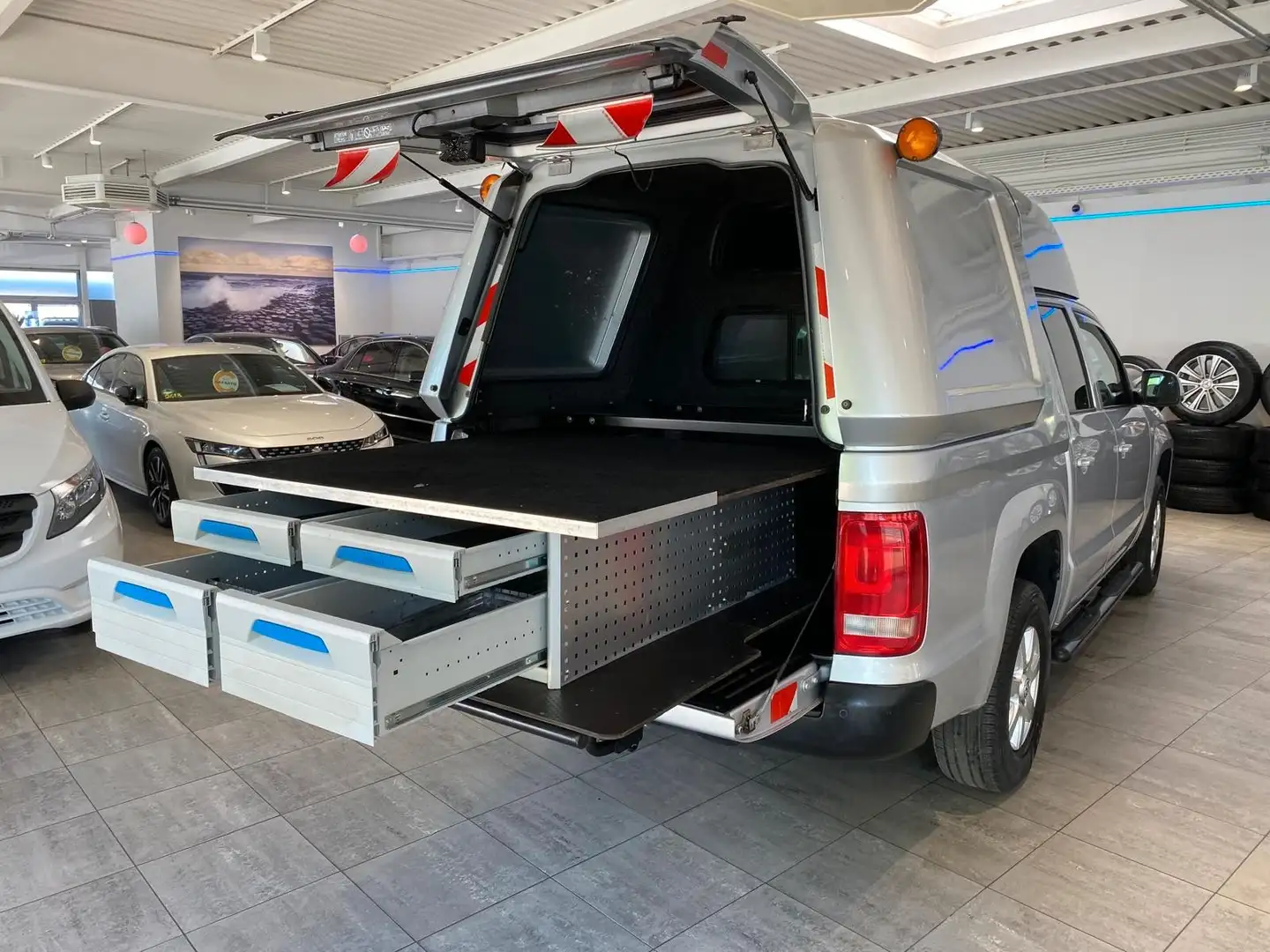 Volkswagen Amarok 2,0 TDI *Roadranger+Regale*Garantie*1-Hd Argent - 1