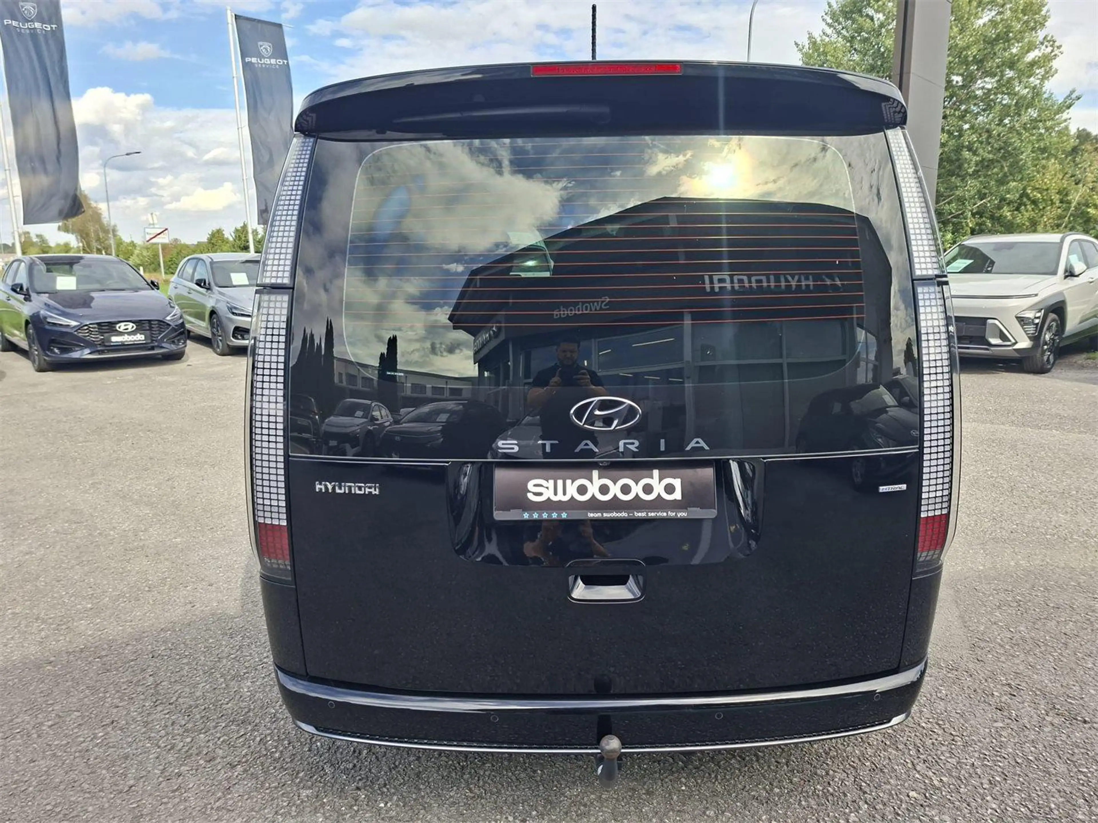 Hyundai STARIA Bus Luxury Line 2.2 CRDi 4WD DCT BARPREIS — photo 9