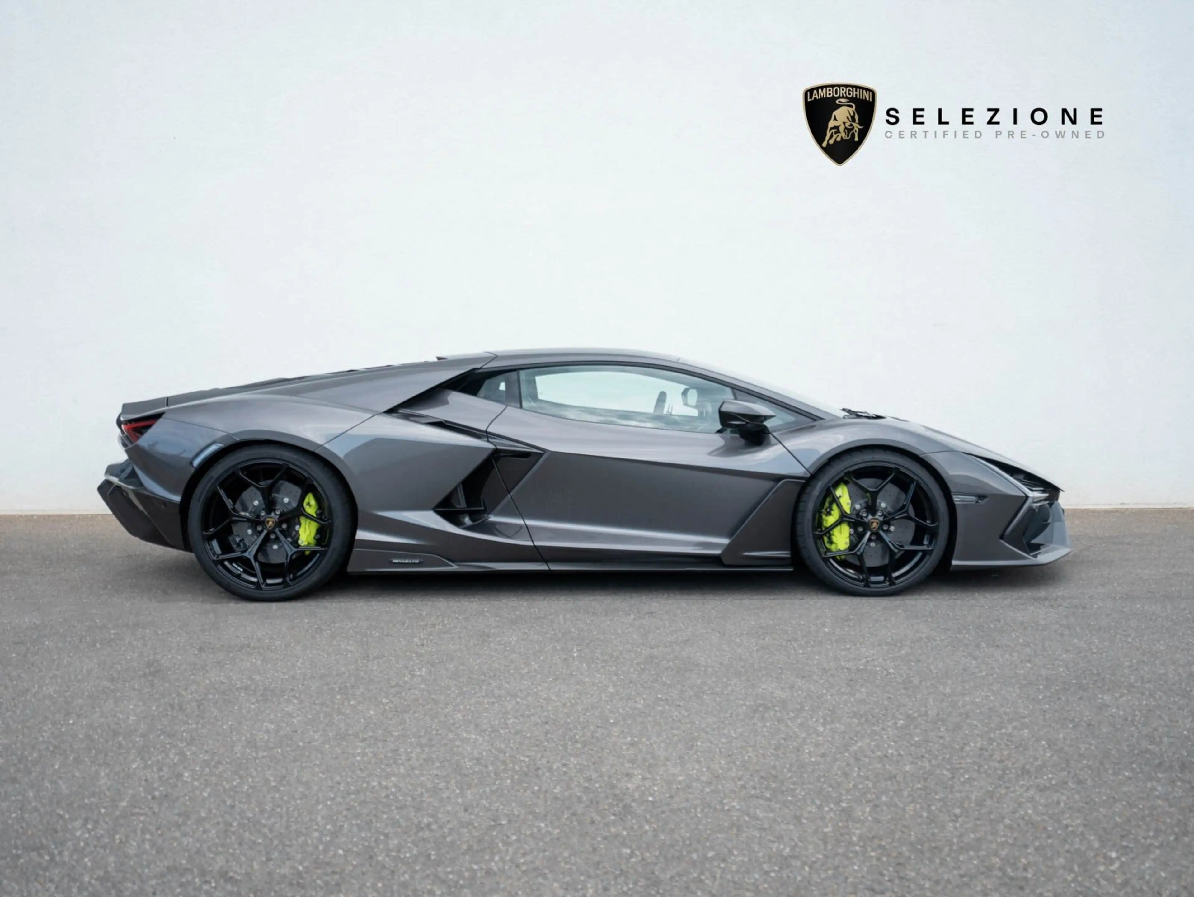 Lamborghini Revuelto V12 | CARBON | CORSA-TEX | PASSENGER-DISPLAY | FUL — photo 2