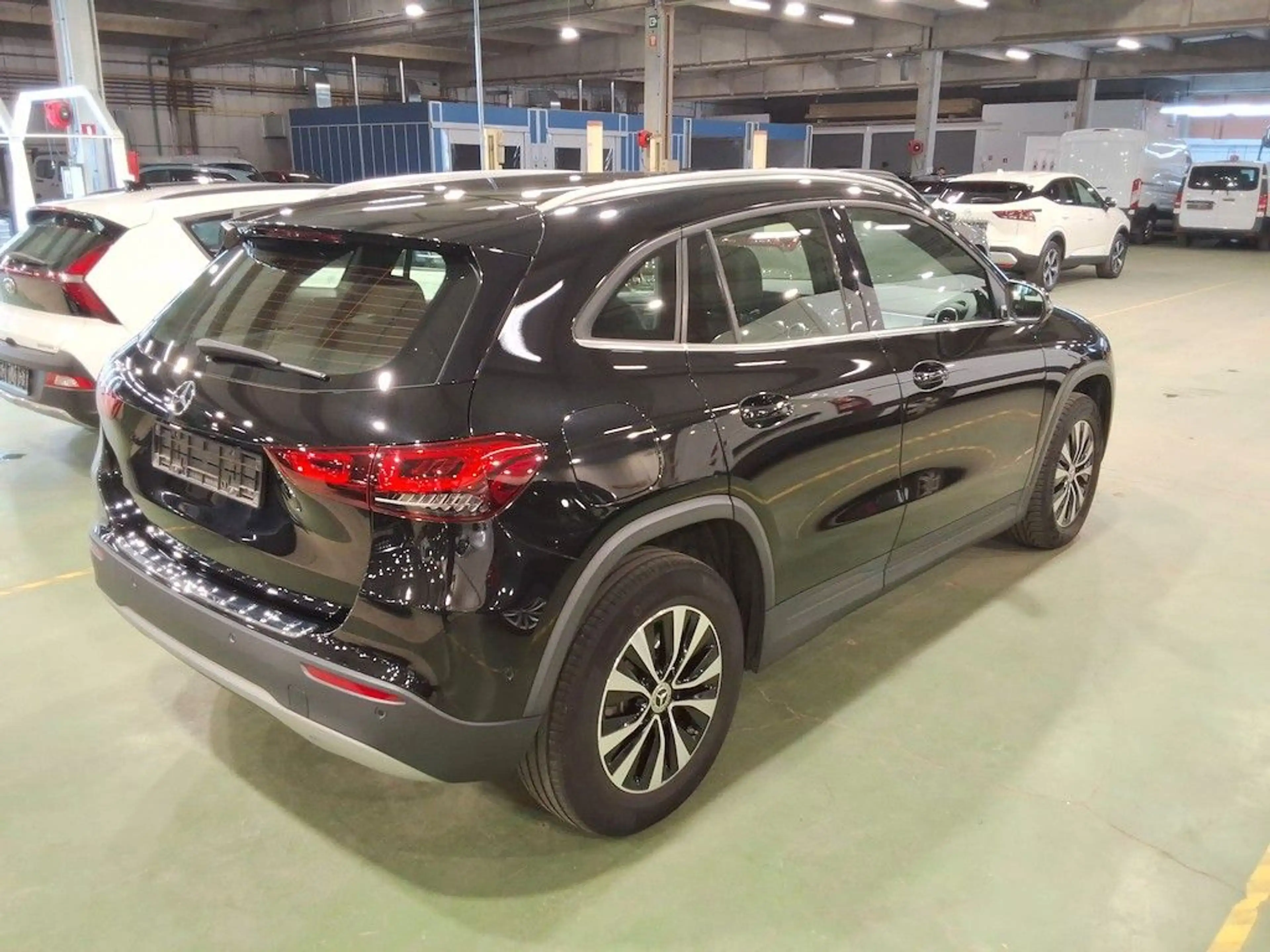 Mercedes-Benz GLA 250 1.3 GLA 250 E DCT BUSINESS  Plug-in-Hybrid — photo 3