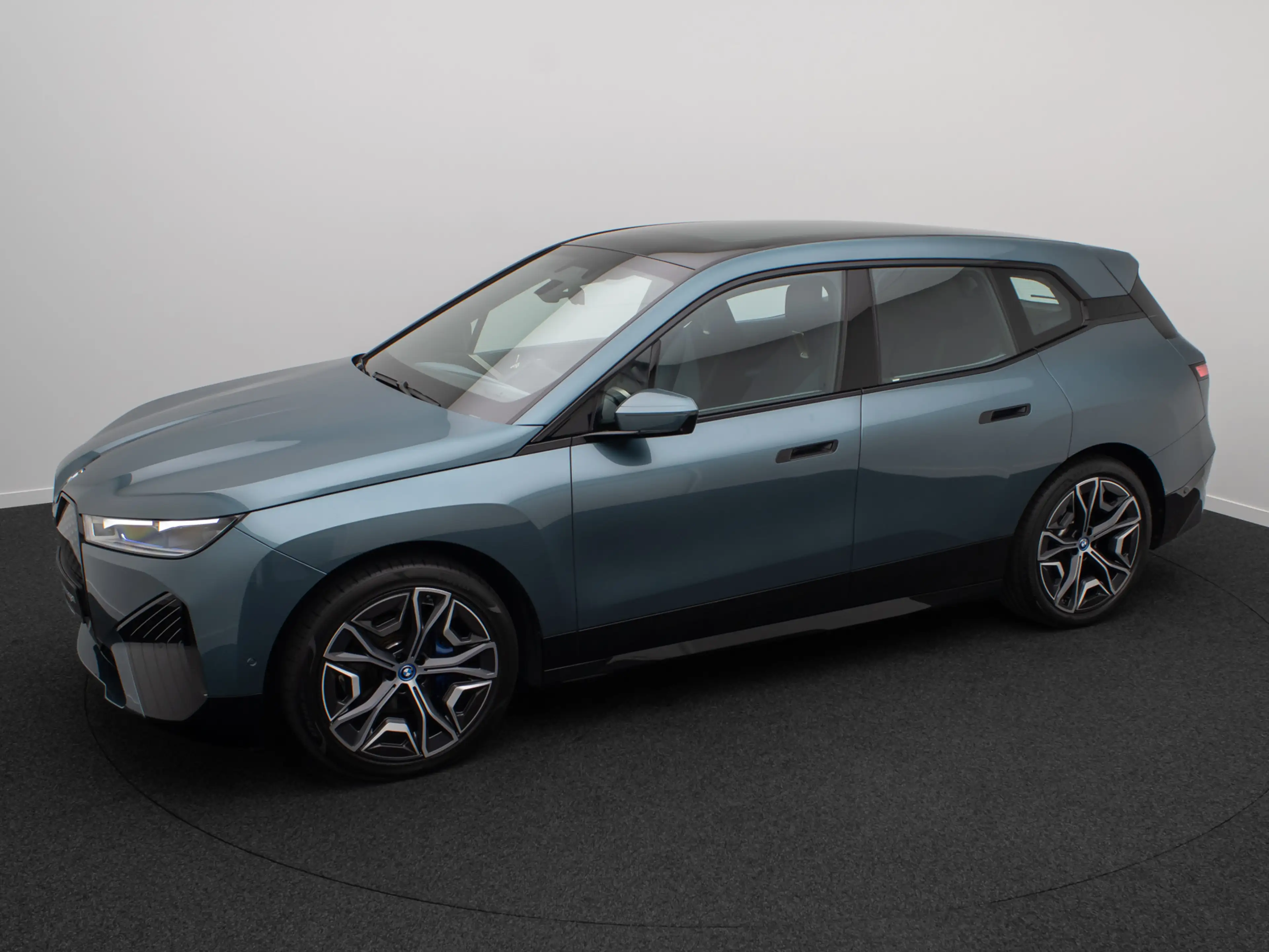 BMW iX Sport AHK SkyLounge 360° DAB H K 22Zoll — photo 12