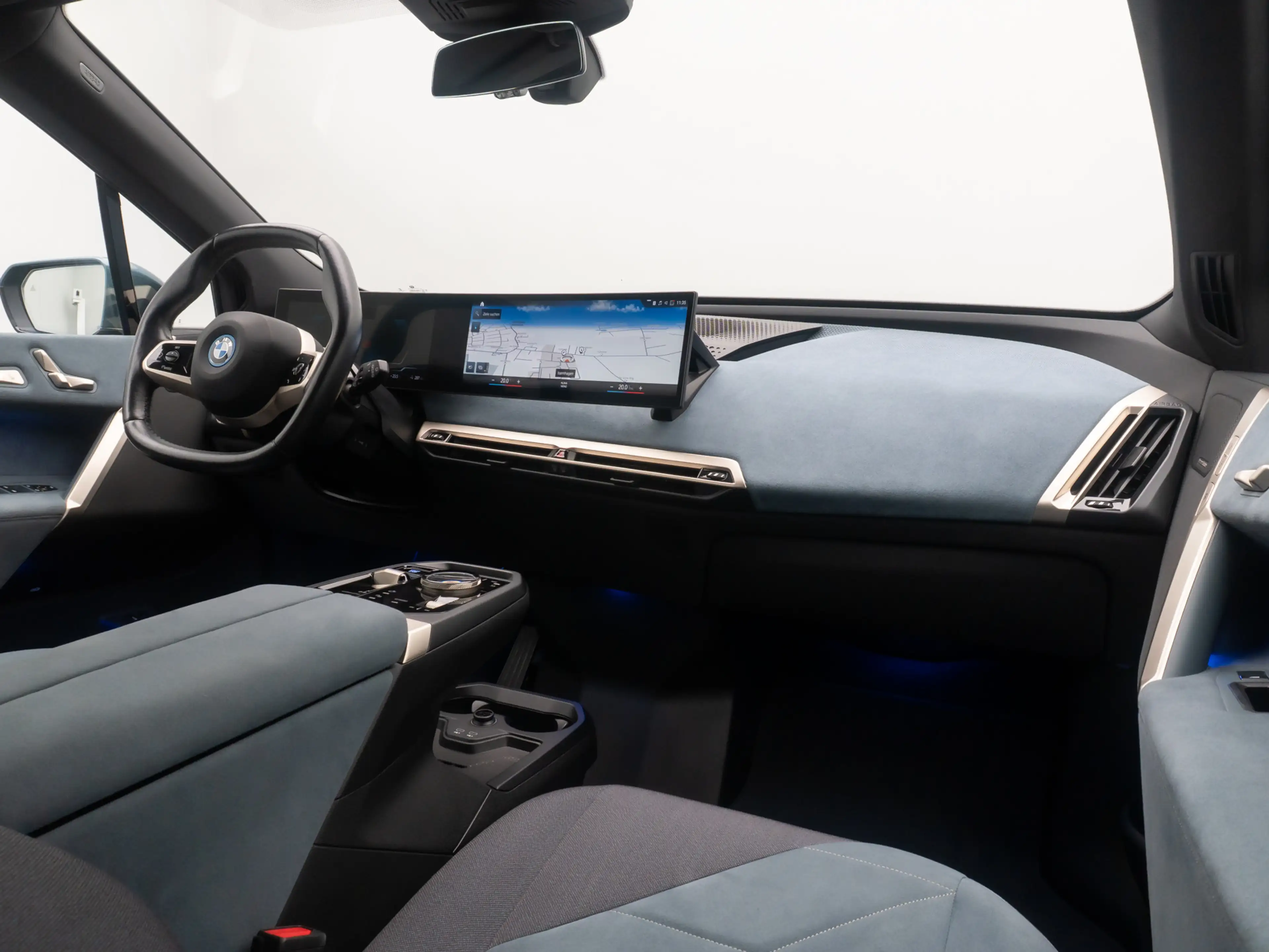 BMW iX Sport AHK SkyLounge 360° DAB H K 22Zoll — photo 38