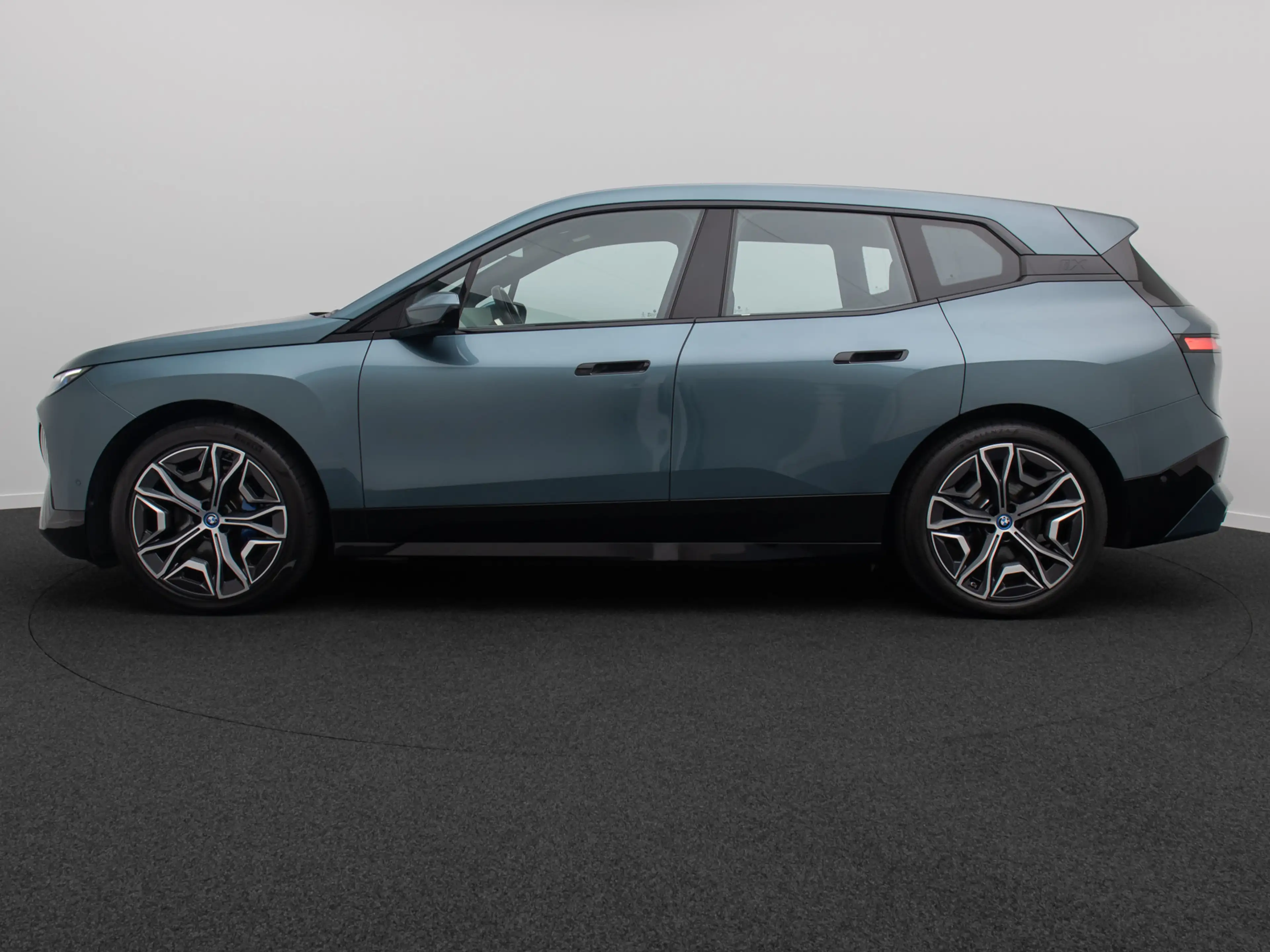 BMW iX Sport AHK SkyLounge 360° DAB H K 22Zoll — photo 11