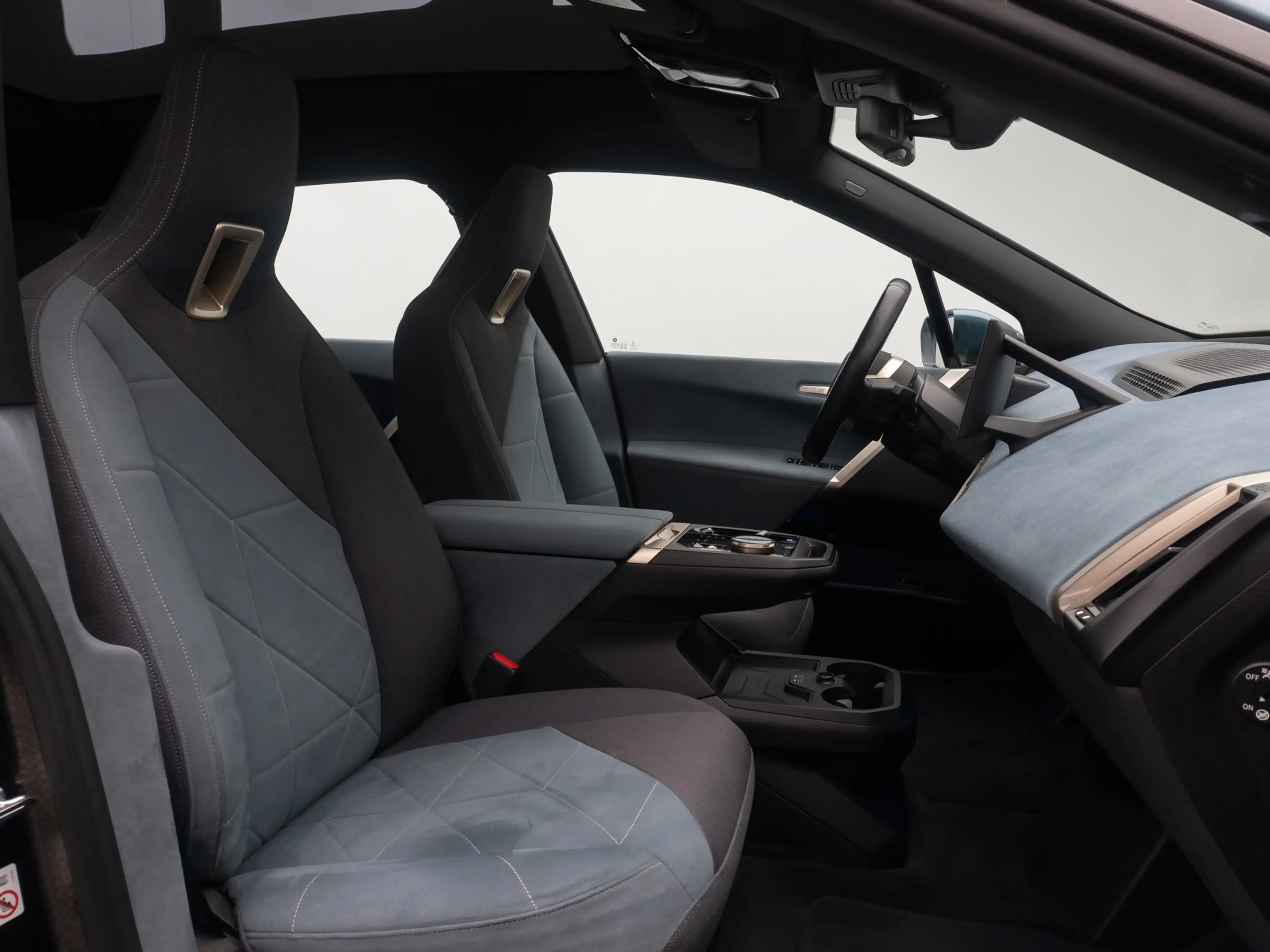 BMW iX Sport AHK SkyLounge 360° DAB H K 22Zoll — photo 35