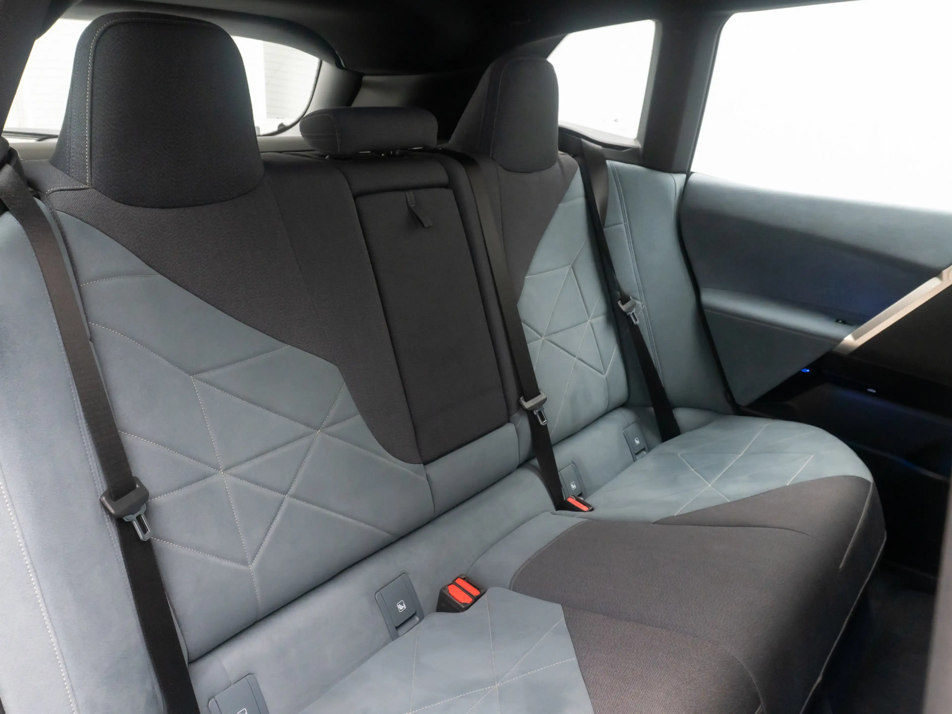 BMW iX Sport AHK SkyLounge 360° DAB H K 22Zoll — photo 29