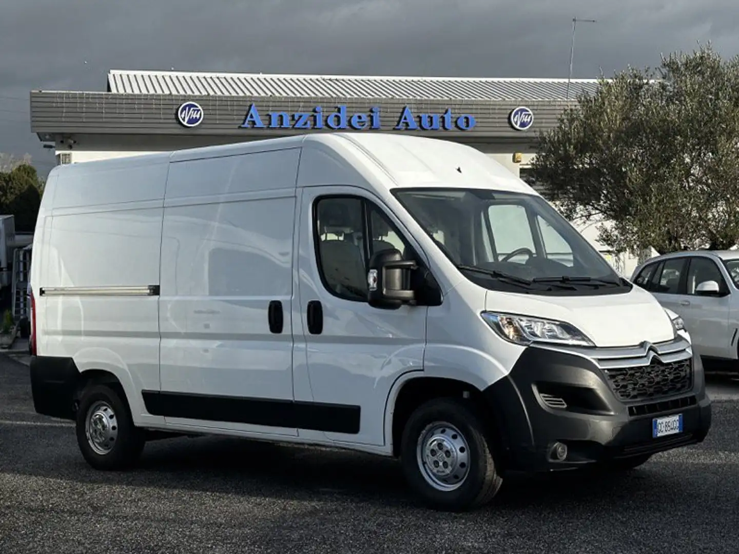 Citroen Jumper 33 2.2 BlueHDi 120 CV L2H2 Furgone Bianco - 1