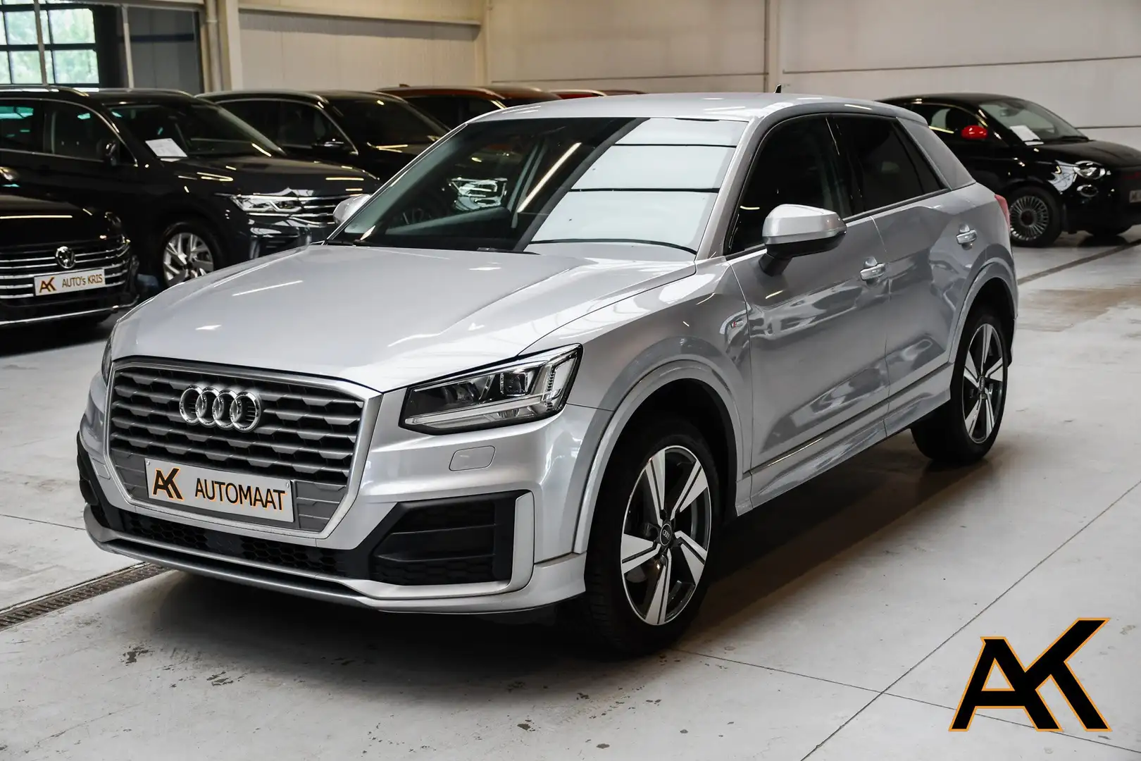 Audi Q2 35 TFSI S-Line Automaat - LEDER / NAVI / CAMERA/CC Plateado - 1