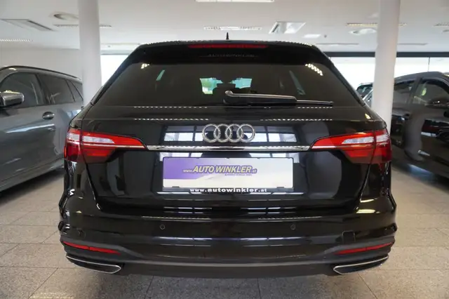 Audi A4 view 6