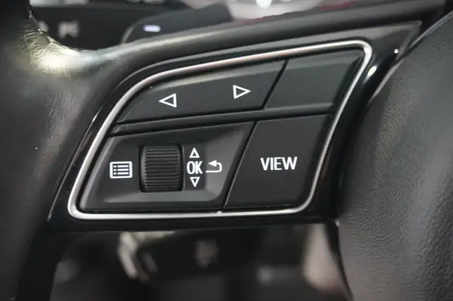Audi A4 view 12