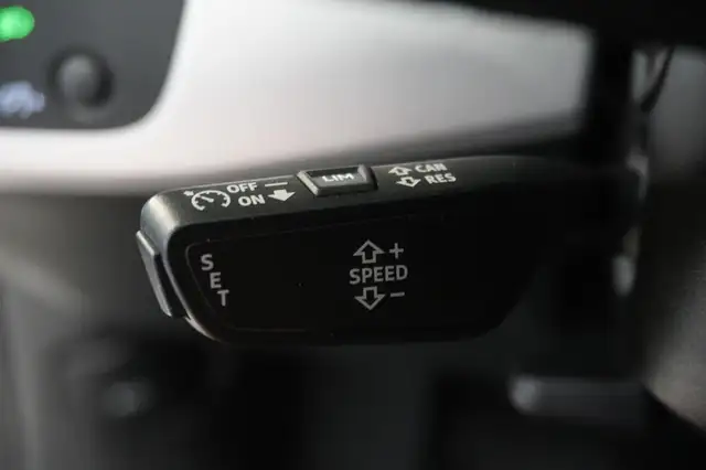 Audi A4 view 15