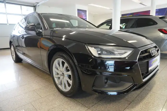 Audi A4 view 3