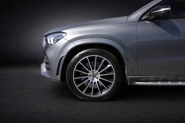 Mercedes-Benz GLE view 5