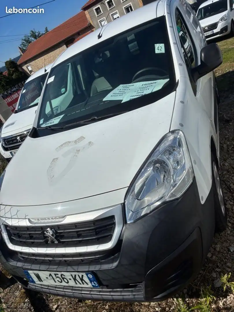 Peugeot Partner XL 1.6 hdi 100cv boîte auto clim Blanc - 1