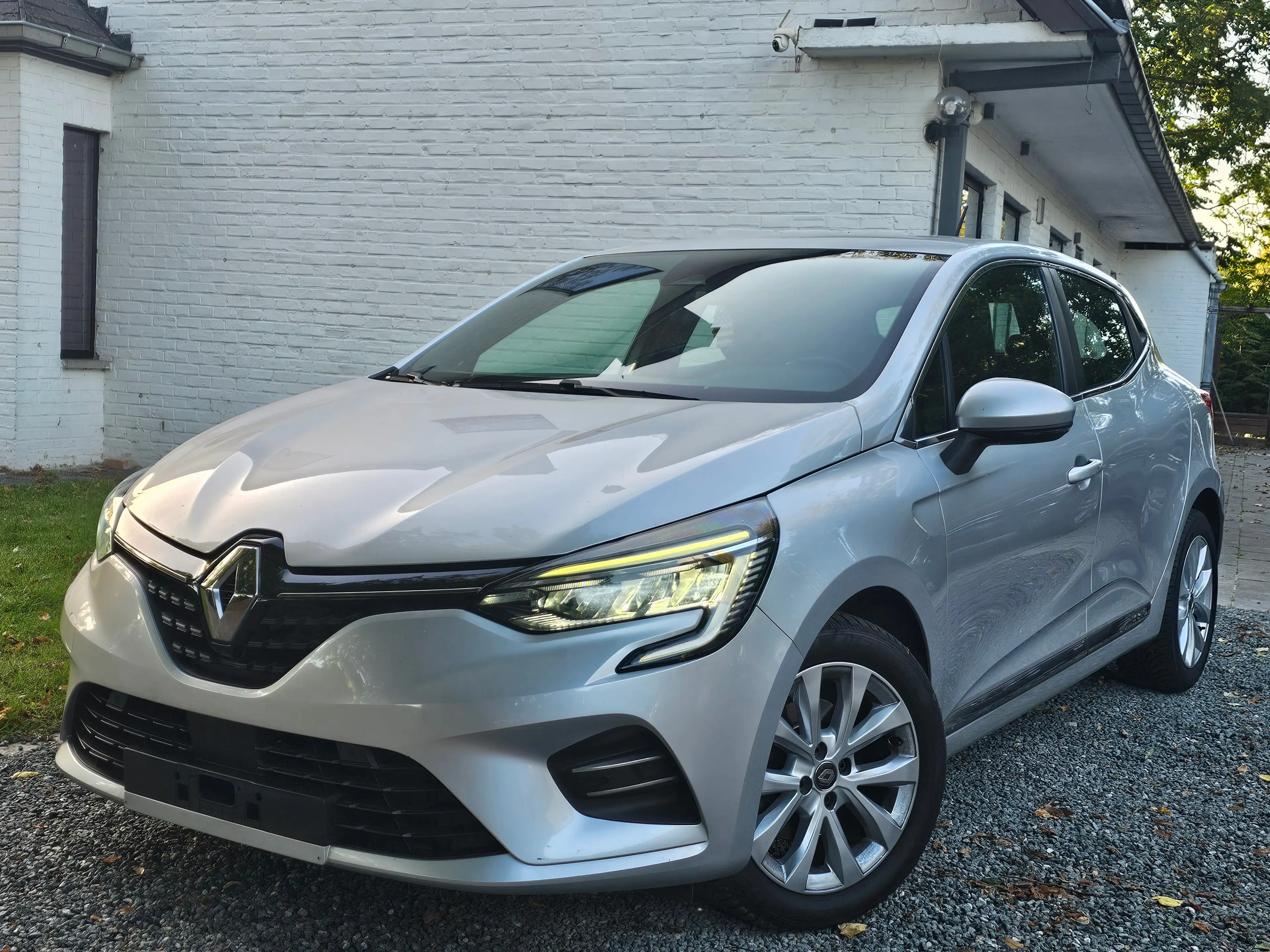 Renault Clio 1.33 TCe * AUTOMAT.* 1 MAIN * VIRT. COCKPIT+LED+CARPLAY+...* — photo 3