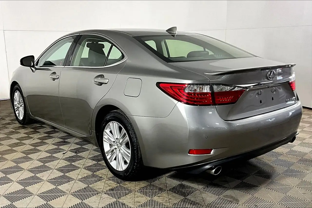 Lexus ES fotografie Lexus ES