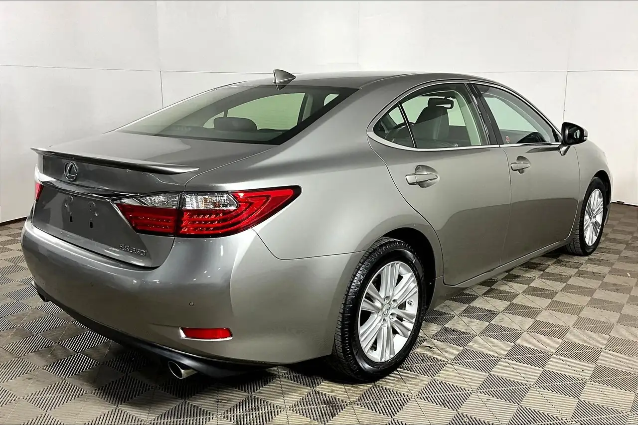 Lexus ES fotografie Lexus ES