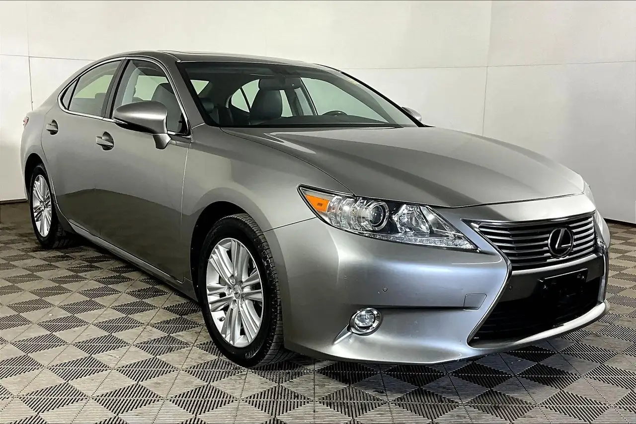 Lexus ES fotografie Lexus ES