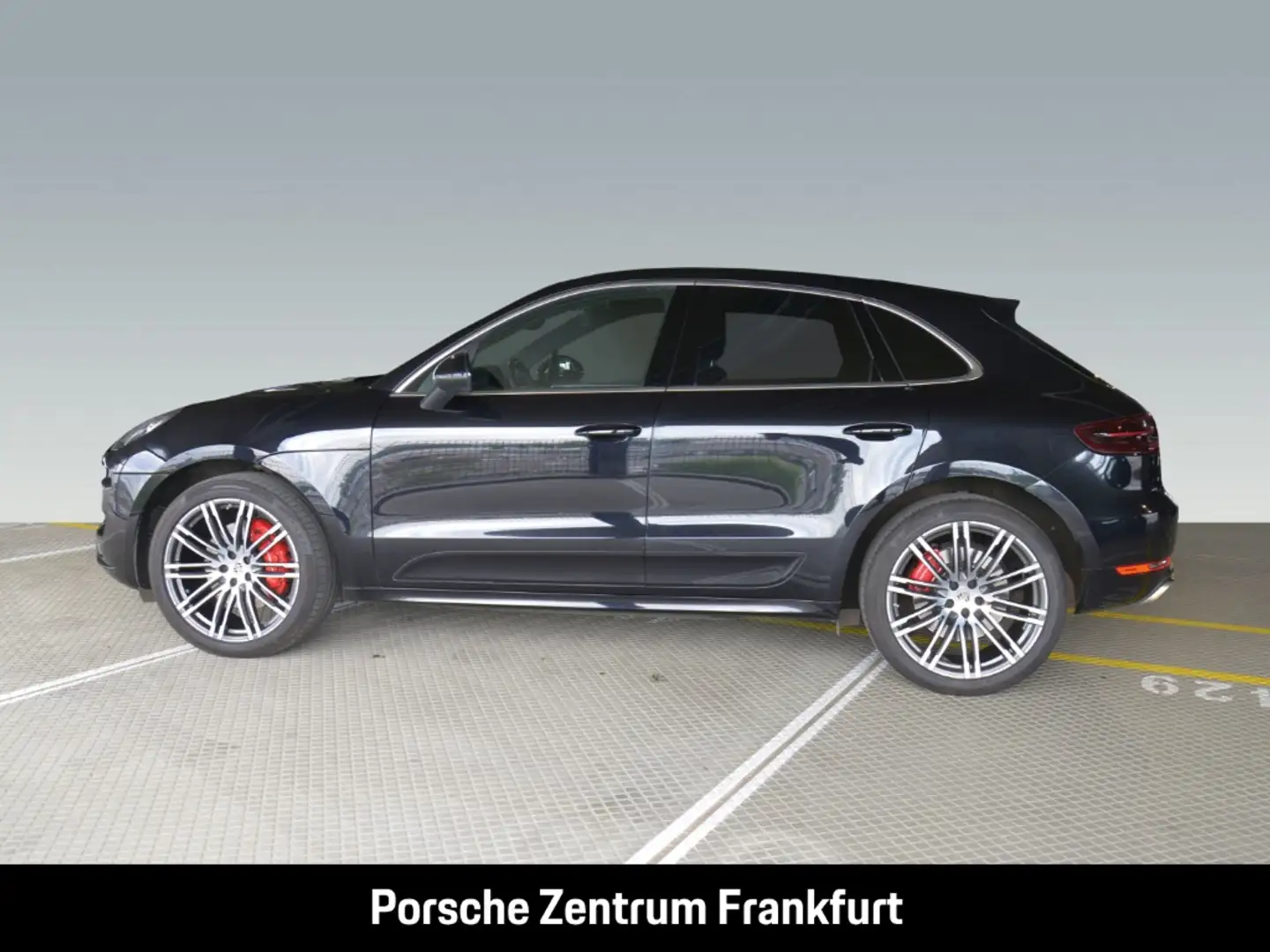 Porsche Macan Turbo Erstbesitz Chrono Paket Luftfederung Schwarz - 2