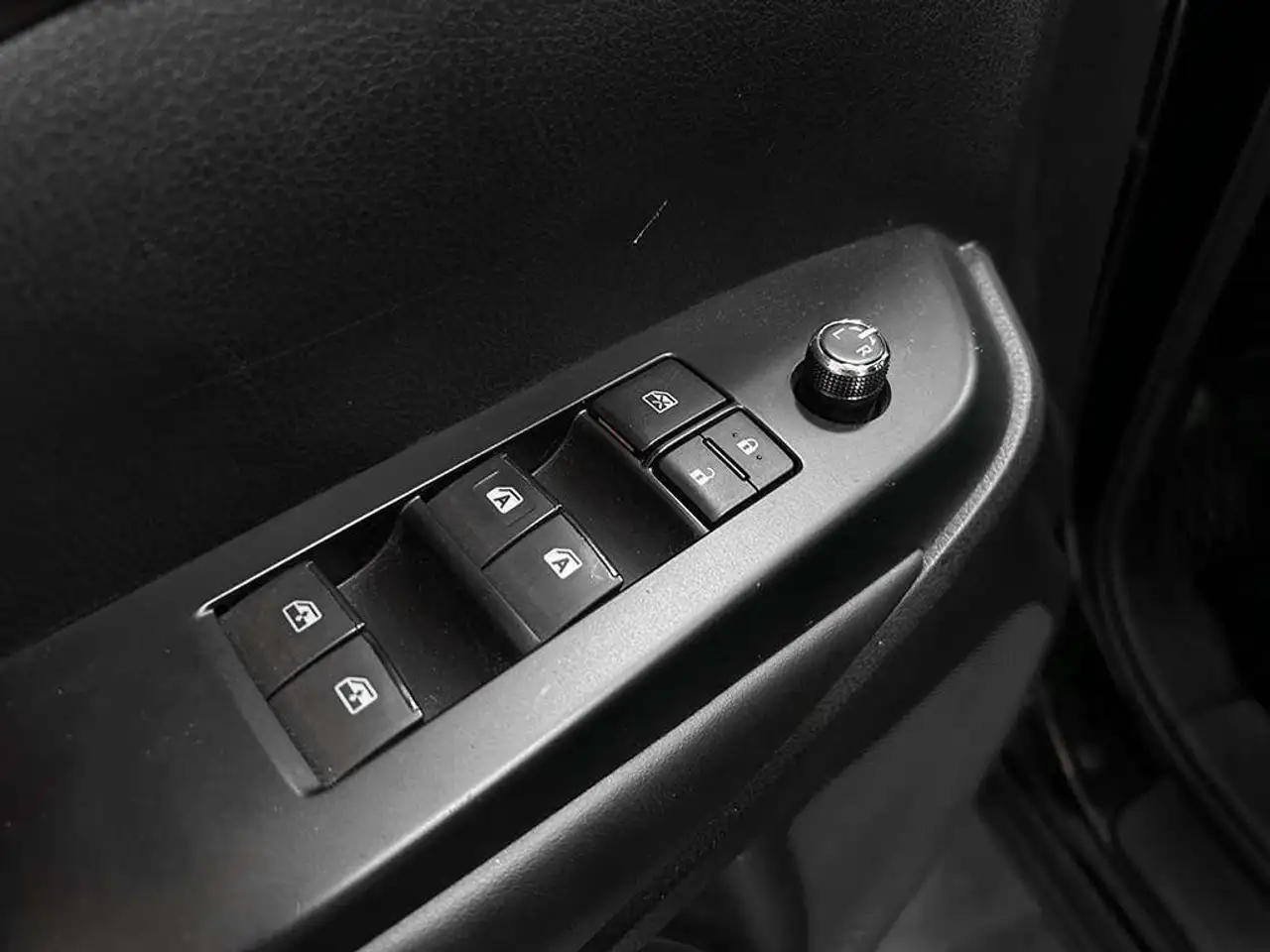 Toyota Highlander снимка Toyota Highlander