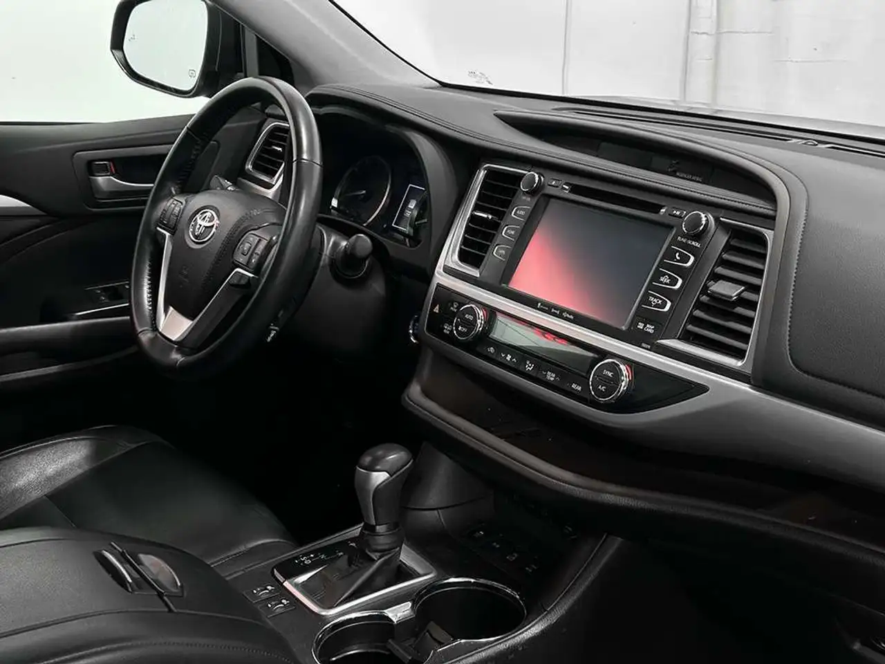 Toyota Highlander снимка Toyota Highlander