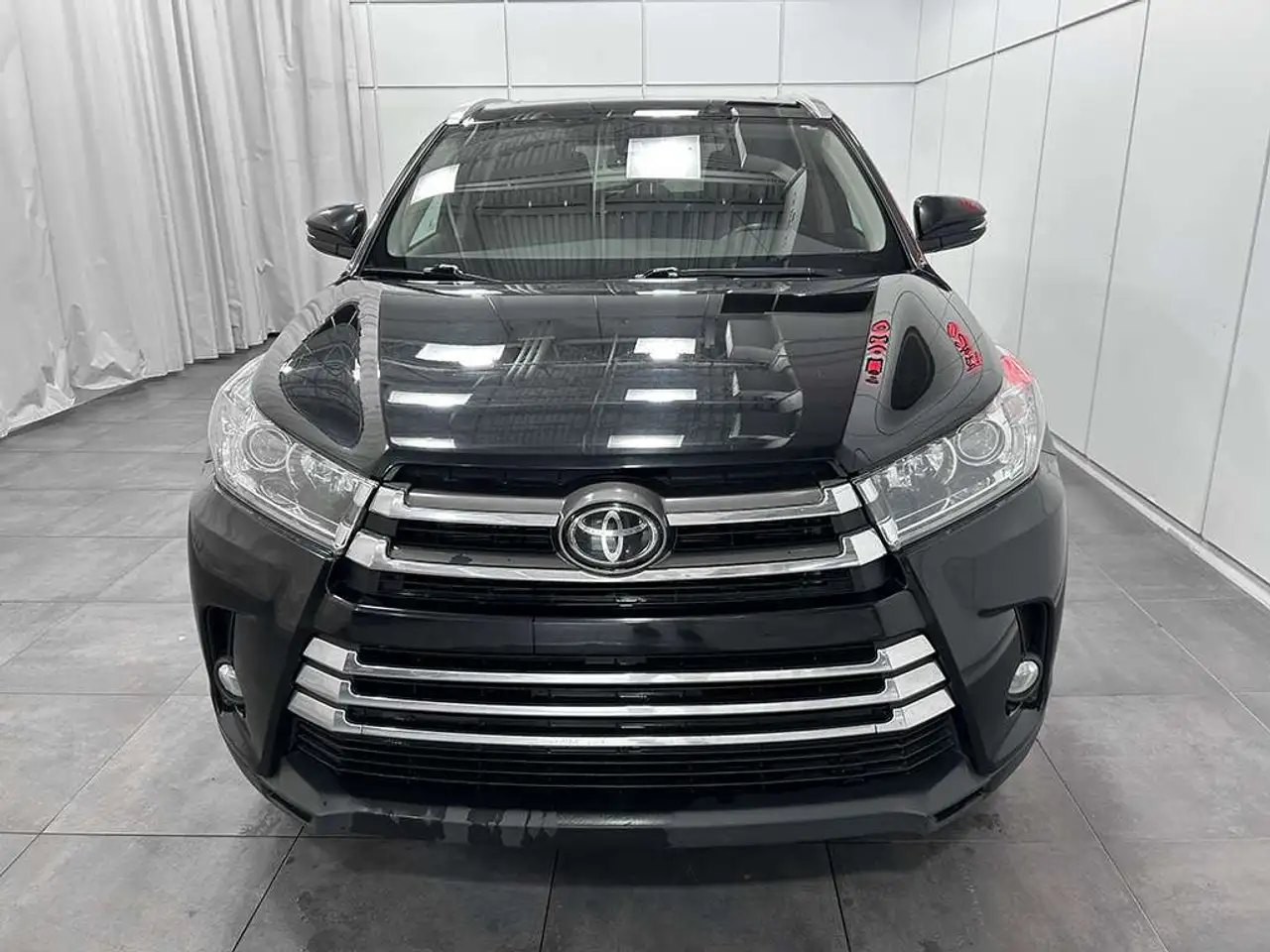Toyota Highlander снимка Toyota Highlander