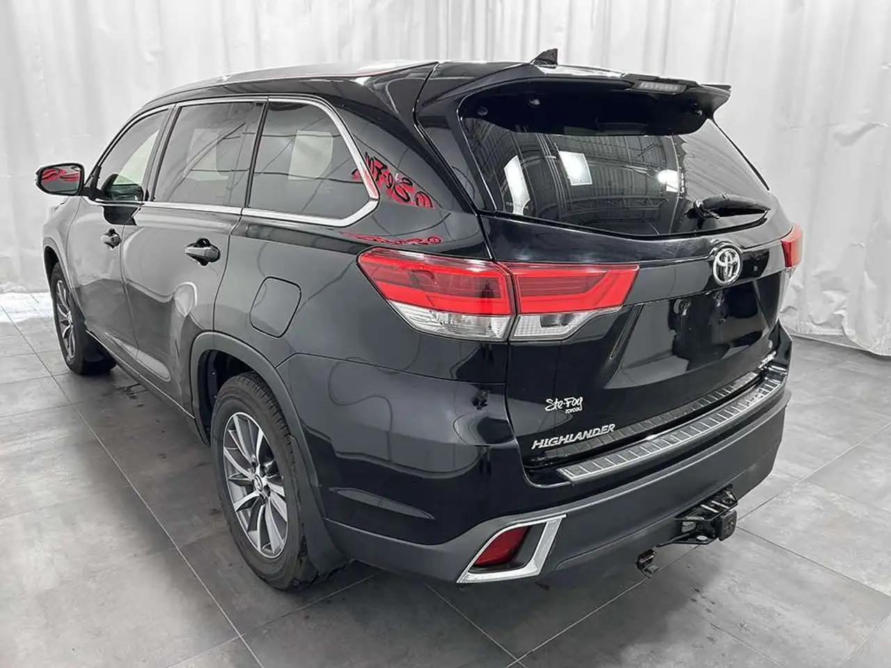Toyota Highlander снимка Toyota Highlander
