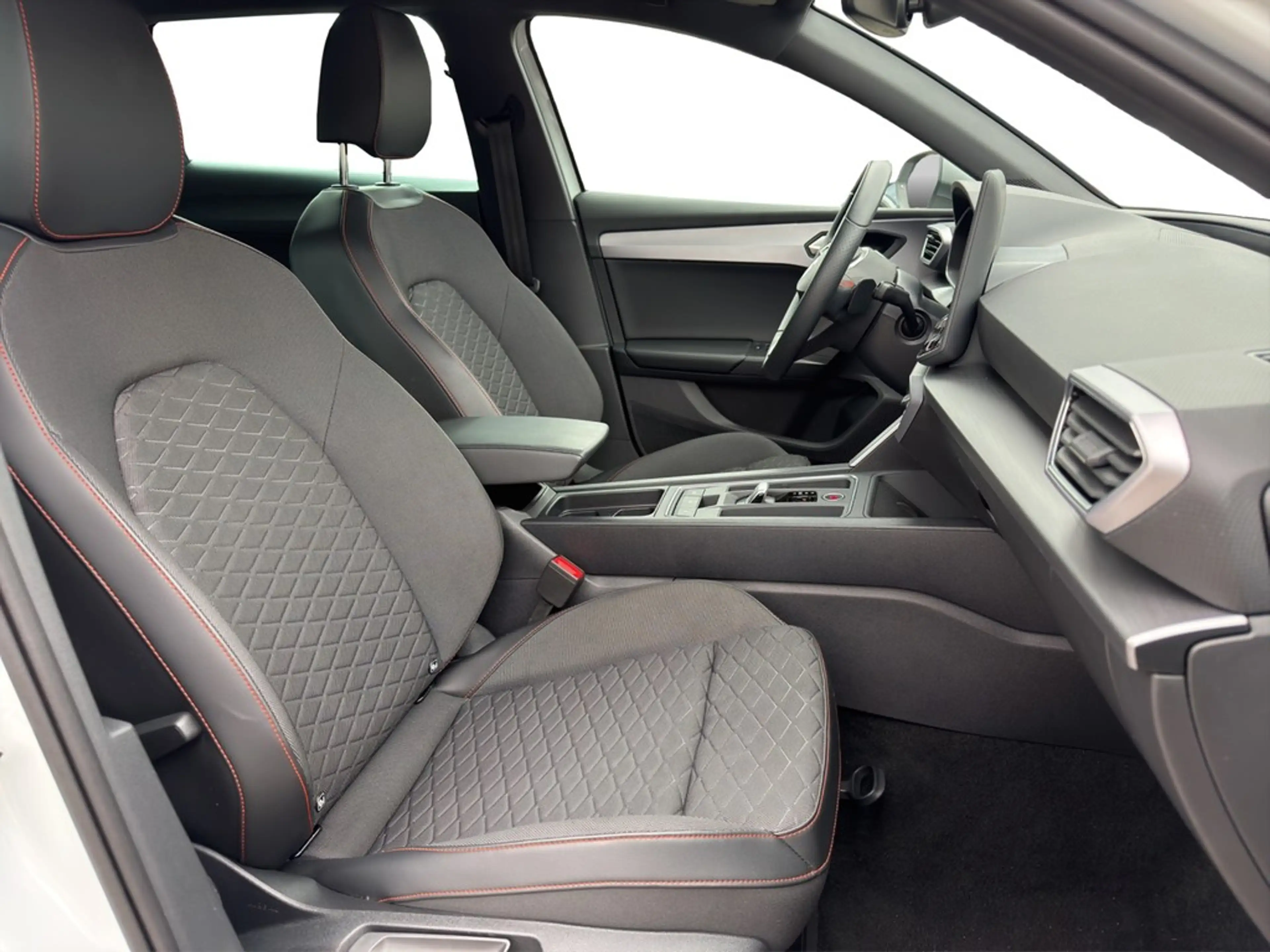 SEAT Leon Sportstourer 1.5 eTSI DSG FR LED*VIRTUAL*NAV*AC... — photo 12
