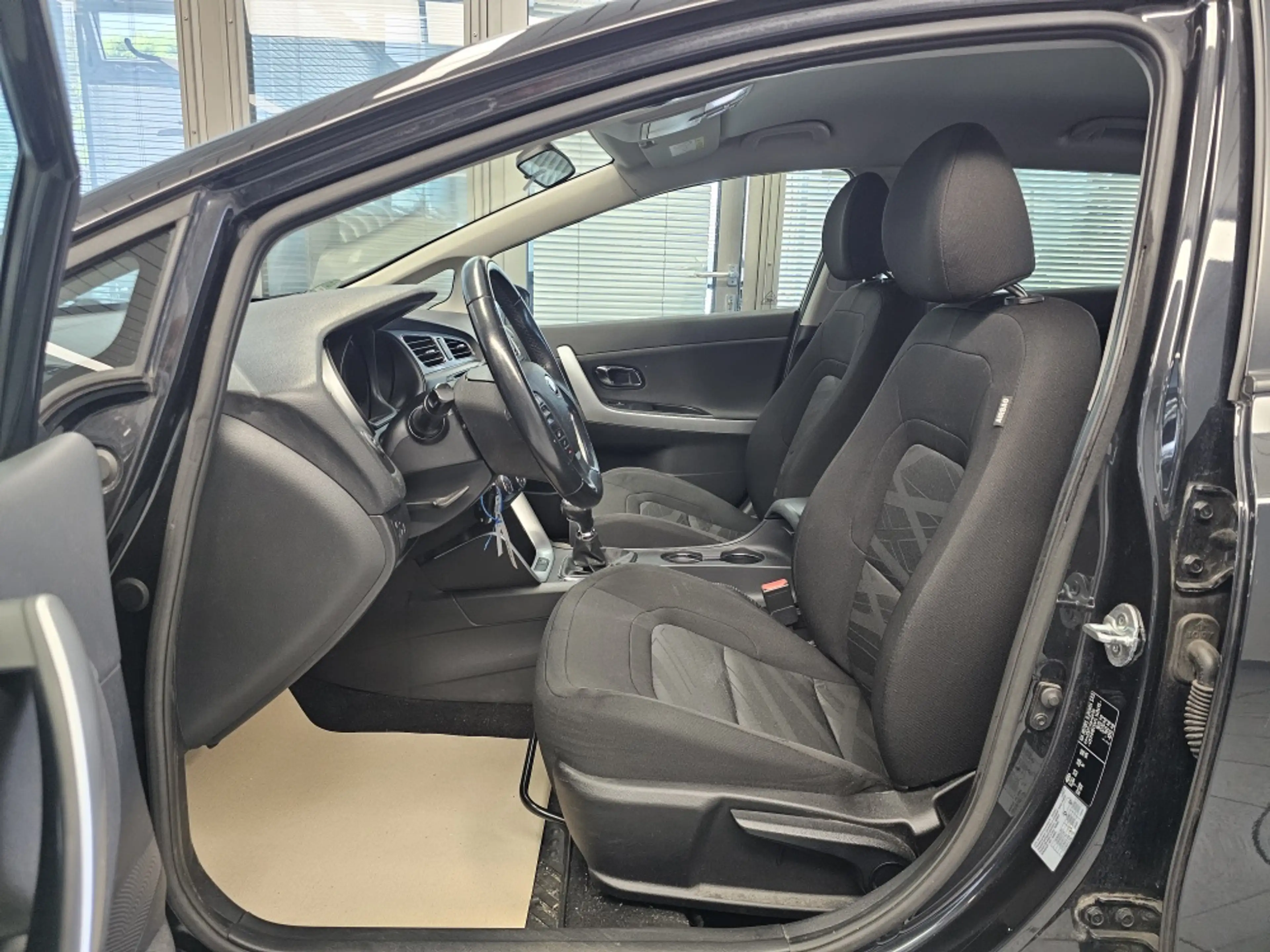 Kia Ceed / cee'd PDC,Kamera,Navigation,Alufelgen — photo 17