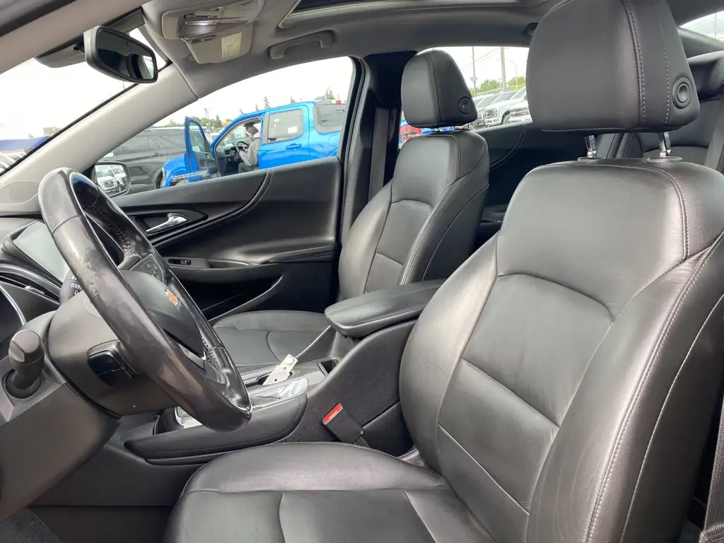 2020 Chevrolet Malibu LT | Powered MoonRoof | Rear Cam | Push Start — photo 7