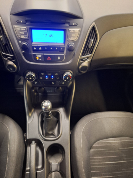Hyundai iX35 iX35 1.6i 2WD Move — photo 11