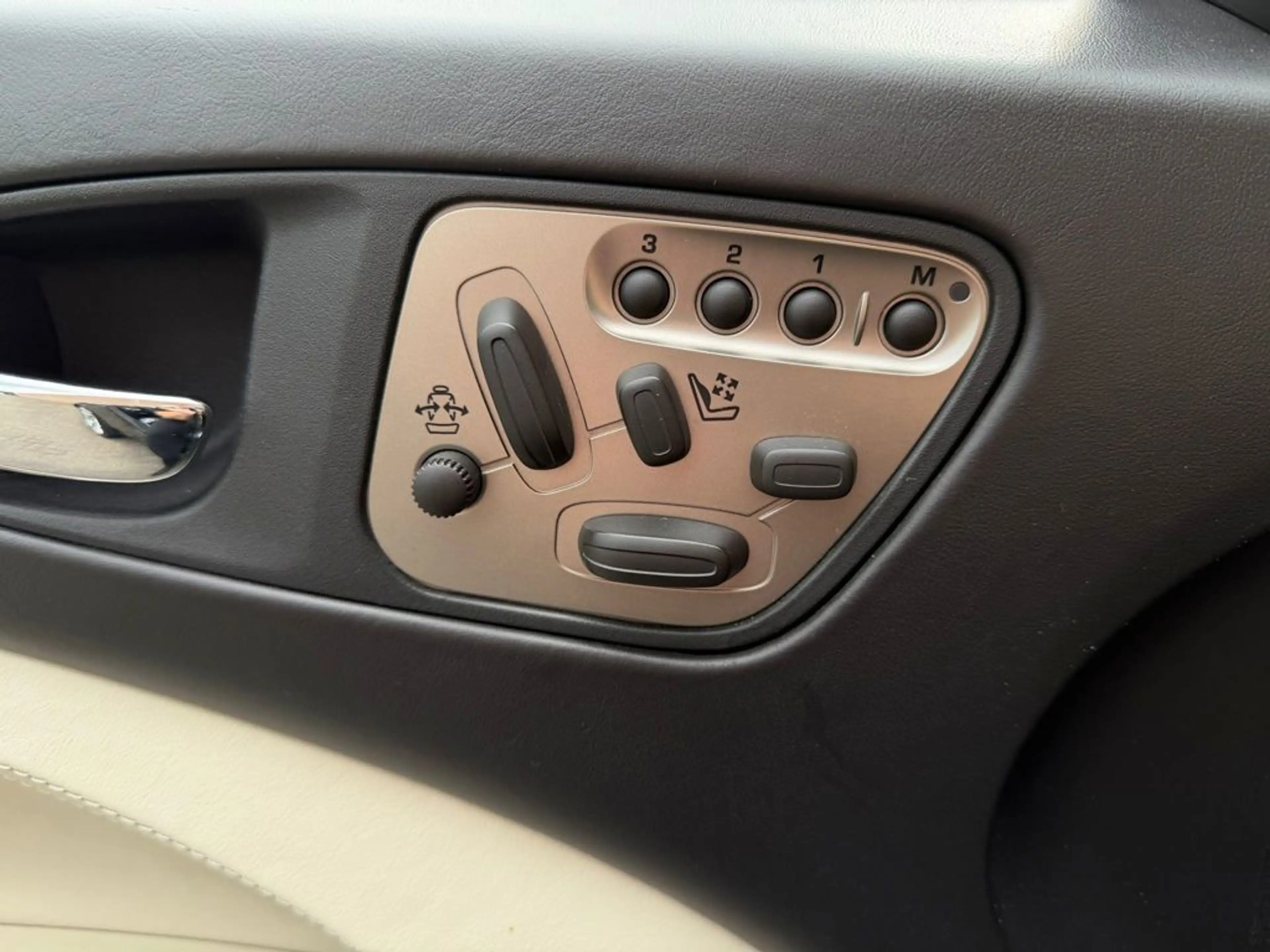 Jaguar XK 4.2 V8 Convertible Memory Lederen-bekleding Conver — photo 11