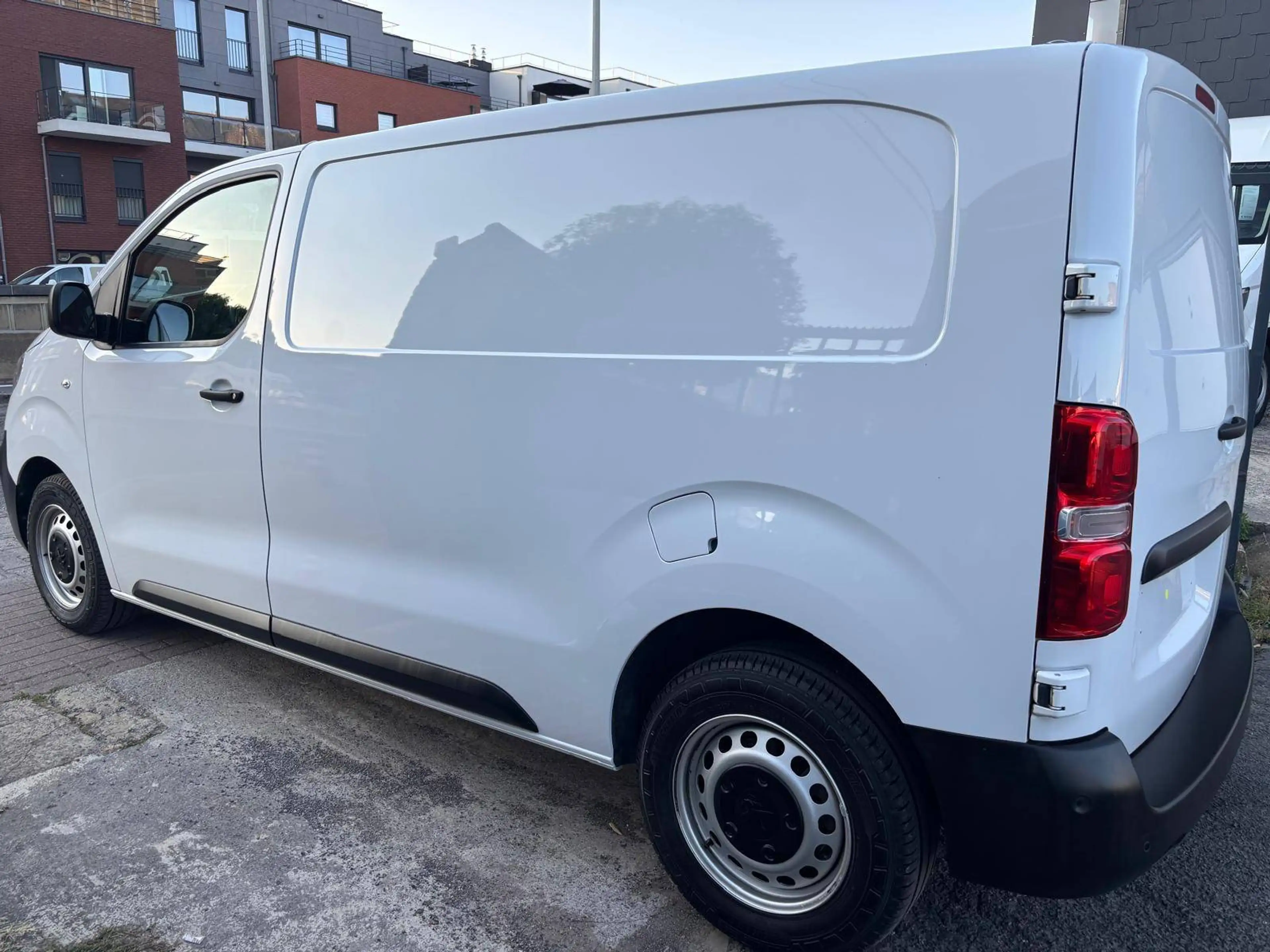 Peugeot Expert Expert 2.0 BlueHDi L2 Standard S/S (EU6.4) — photo 6